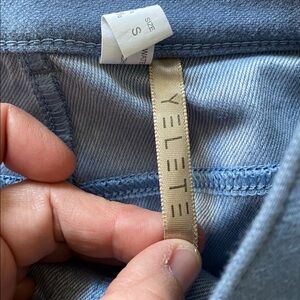 Blue Cropped Capri Pants